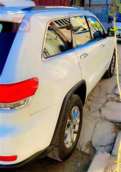 جیپ گراند شیرۆکی